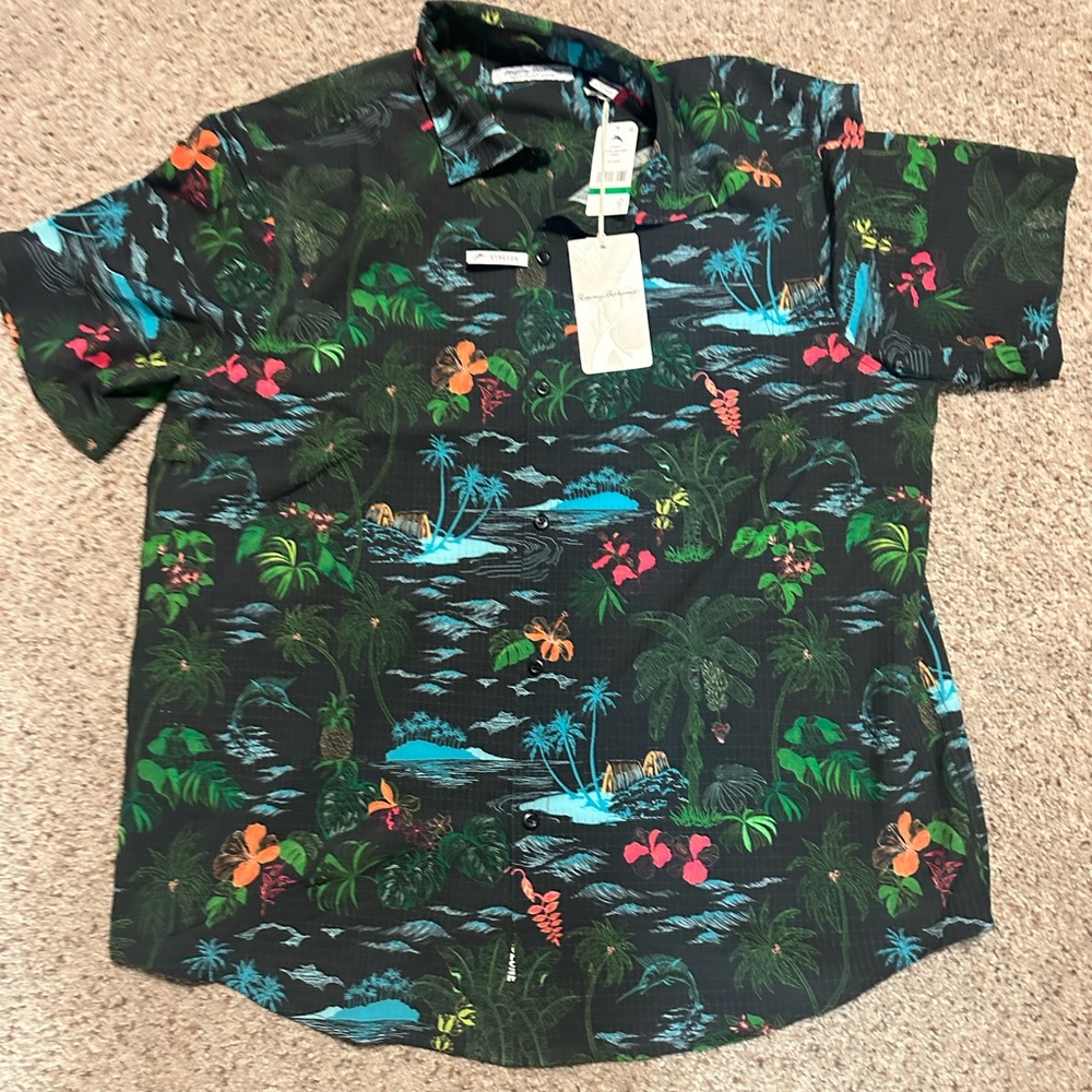 NWT men’s L Tommy Bahama shirt